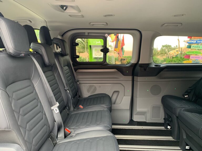 Ford Toureo inside